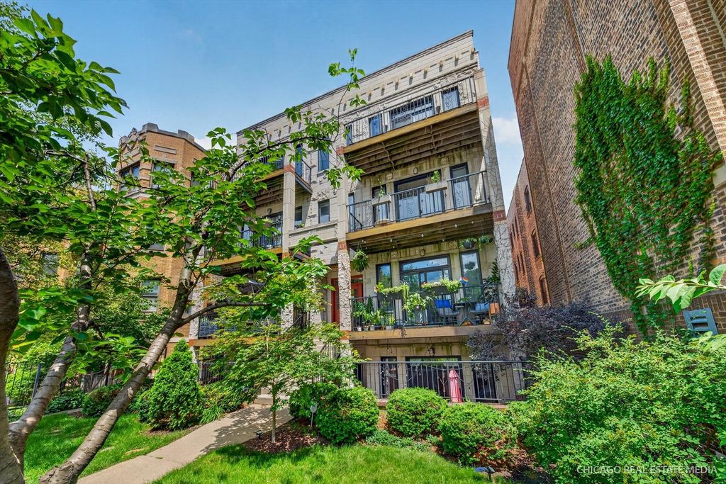 4711 N Malden Street 2S, Chicago, IL 60640