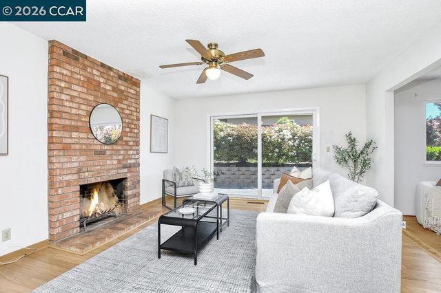 6 Windhaven Court, Pleasant Hill, CA 94523