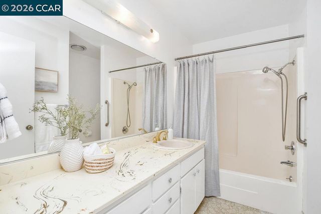 6 Windhaven Court, Pleasant Hill, CA 94523