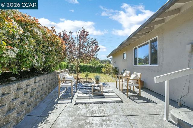 6 Windhaven Court, Pleasant Hill, CA 94523