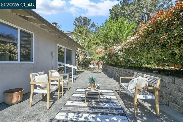 6 Windhaven Court, Pleasant Hill, CA 94523