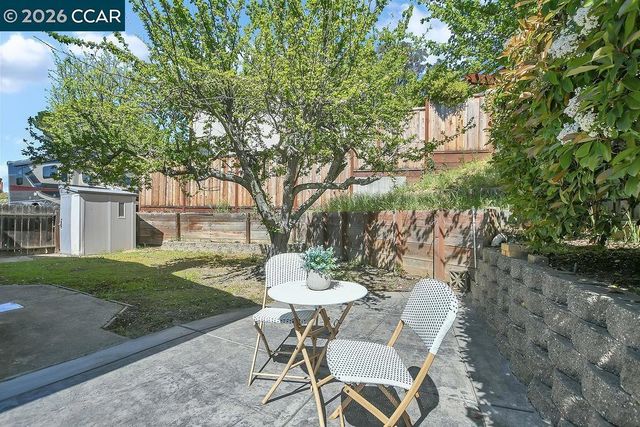 6 Windhaven Court, Pleasant Hill, CA 94523