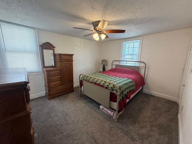 272 S Walnut Street, Huntington, WV 25705
