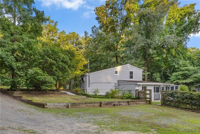 8253 Bell Creek Rd, Mechanicsville, VA 23111