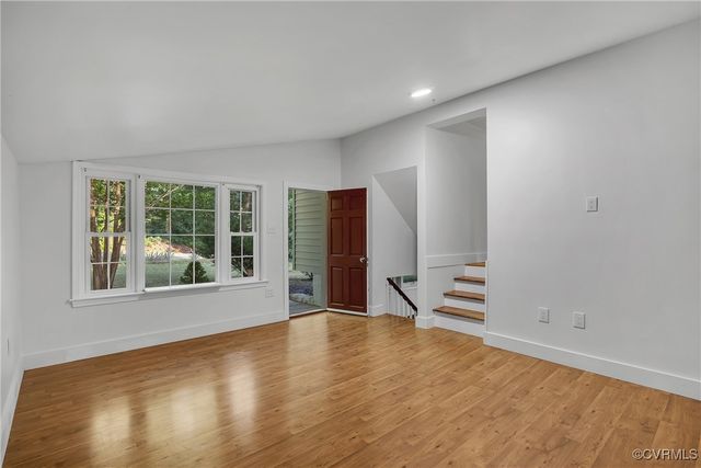 8253 Bell Creek Rd, Mechanicsville, VA 23111