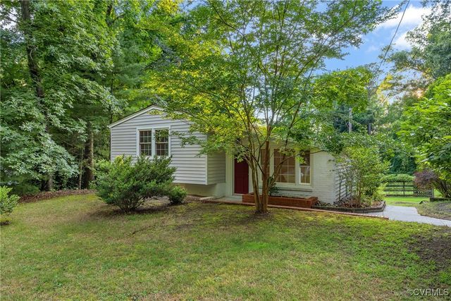 8253 Bell Creek Rd, Mechanicsville, VA 23111
