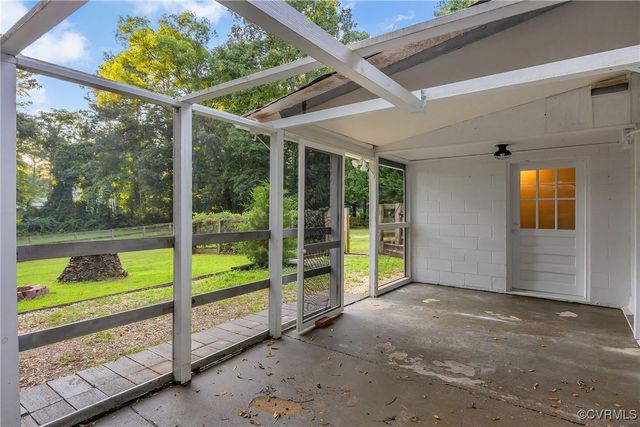 8253 Bell Creek Rd, Mechanicsville, VA 23111