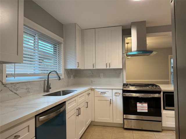 501 Wilmington Drive, Bellaire, TX 77401