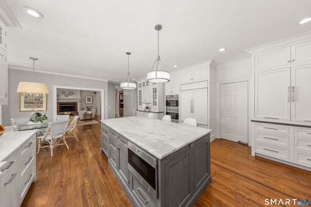 73 Foggwood Circle, Fairfield, CT 06824