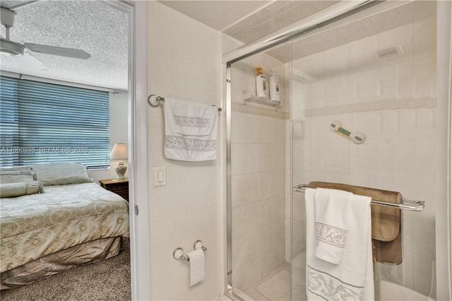7400 NW 18th Street 204, Margate, FL 33063