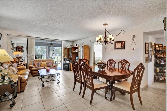7400 NW 18th Street 204, Margate, FL 33063