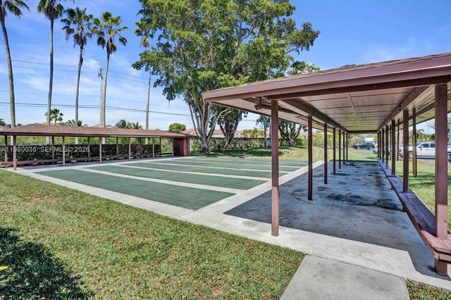 7400 NW 18th Street 204, Margate, FL 33063