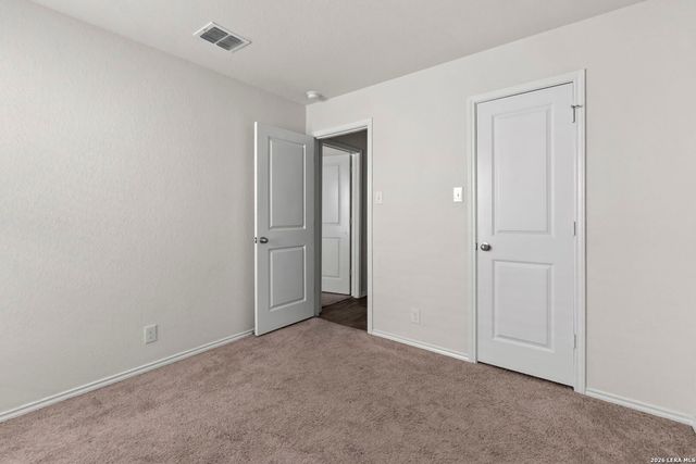 4218 Busbee Flds, St Hedwig, TX 78152