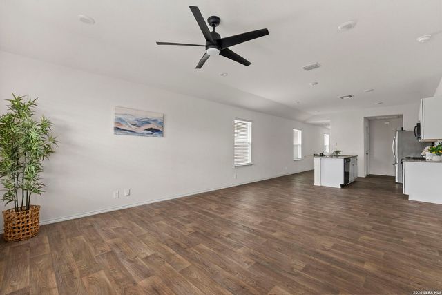 4218 Busbee Flds, St Hedwig, TX 78152