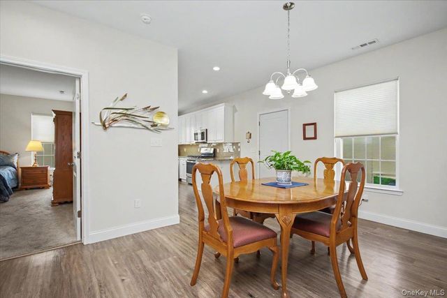 4 Alex Court, Highland, NY 12528