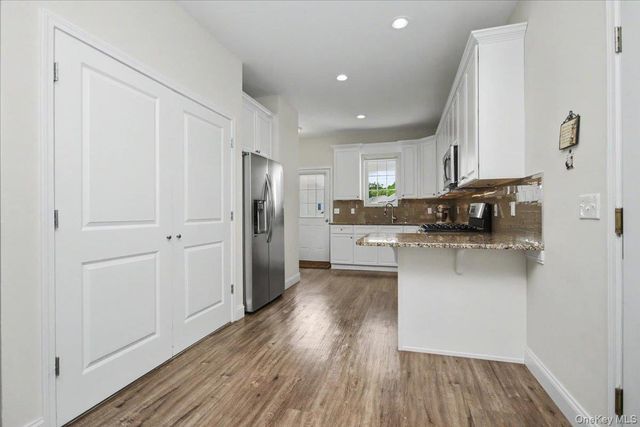 4 Alex Court, Highland, NY 12528