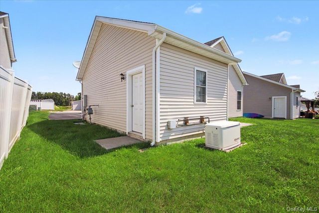 4 Alex Court, Highland, NY 12528