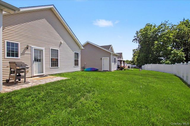 4 Alex Court, Highland, NY 12528