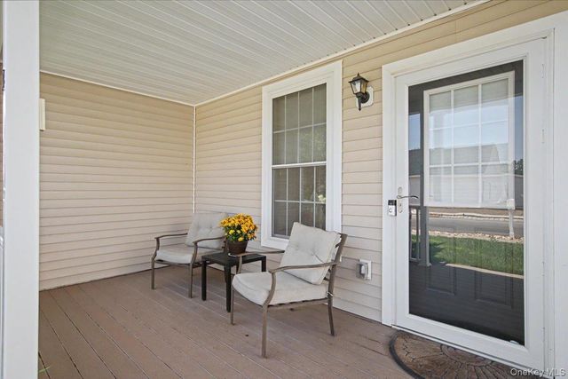 4 Alex Court, Highland, NY 12528