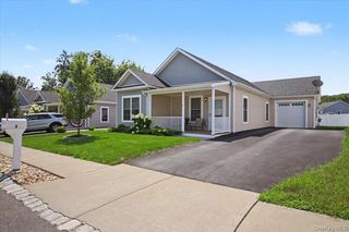 4 Alex Court, Highland, NY 12528
