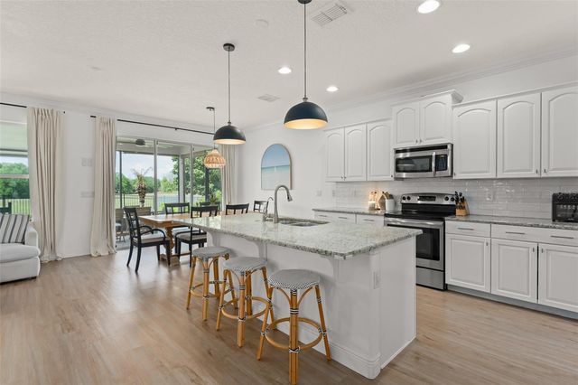 635 NEPTUNE DRIVE, Groveland, FL 34736