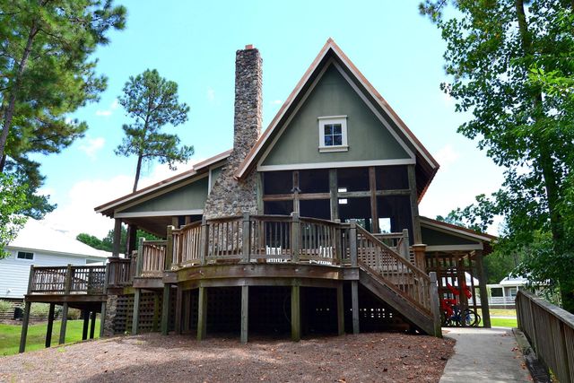 830 Mill Creek Drive, Minnesott Beach, NC 28510