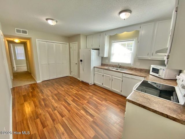 300 Westfield Drive, Dunn, NC 28334