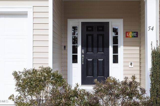 54 Wildflower Circle, Clayton, NC 27520