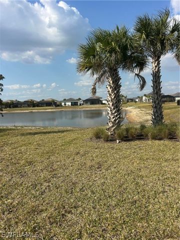 3776 Passion Vine DR, Alva, FL 33920