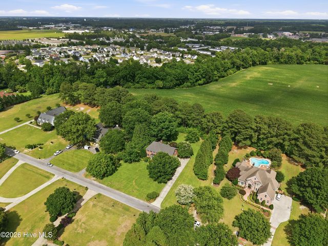 4105 Sterling Trace Drive, Winterville, NC 28590
