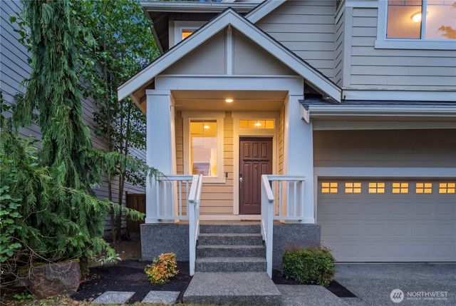 1316 216th Street SW, Lynnwood, WA 98036