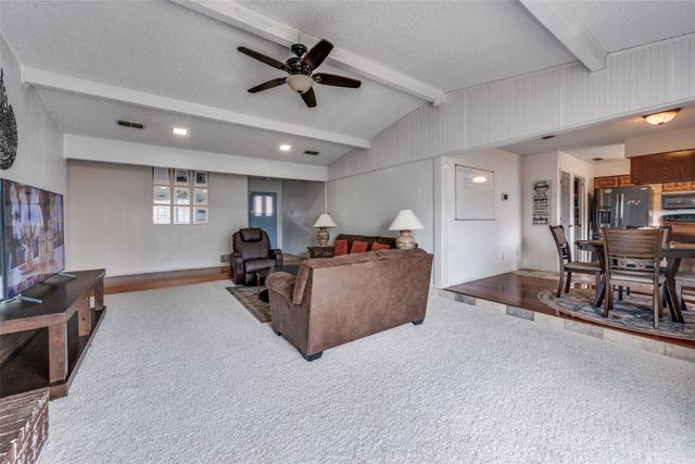 2116 Holt Road, Arlington, TX 76006