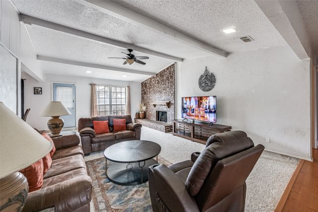 2116 Holt Road, Arlington, TX 76006