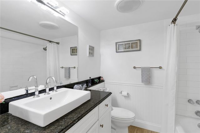 1100 Ponce De Leon Circle E201, Vero Beach, FL 32960