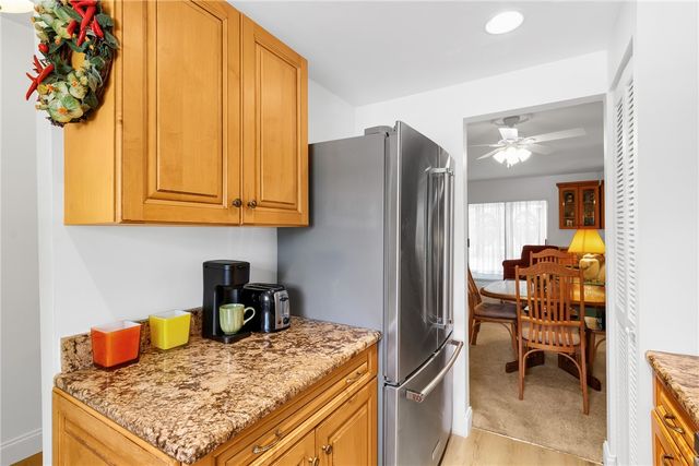 1100 Ponce De Leon Circle E201, Vero Beach, FL 32960