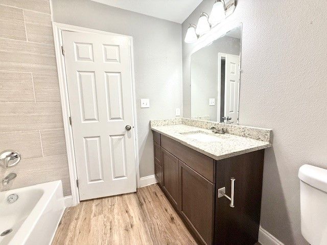 348 N Cherokee Shores Drive, Mabank, TX 75156