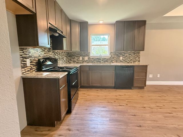 348 N Cherokee Shores Drive, Mabank, TX 75156