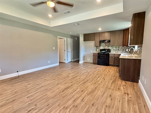 348 N Cherokee Shores Drive, Mabank, TX 75156