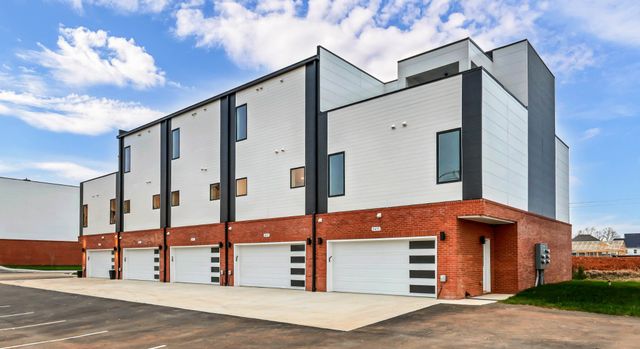 2435 Pea Ridge Rd, Clarksville, TN 37040