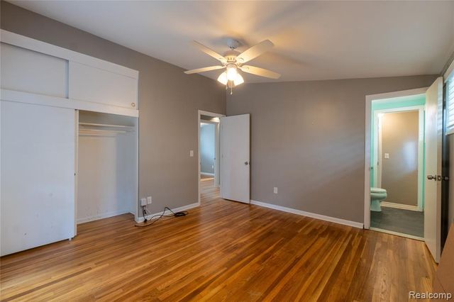 21512 Briarcliff Street, Saint Clair Shores, MI 48082