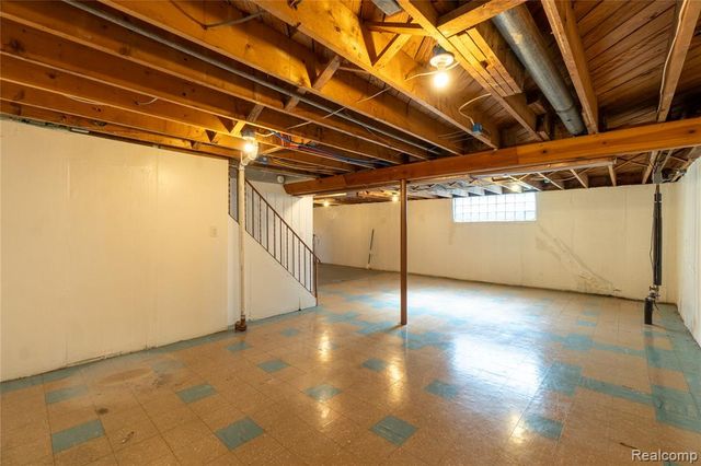 21512 Briarcliff Street, Saint Clair Shores, MI 48082