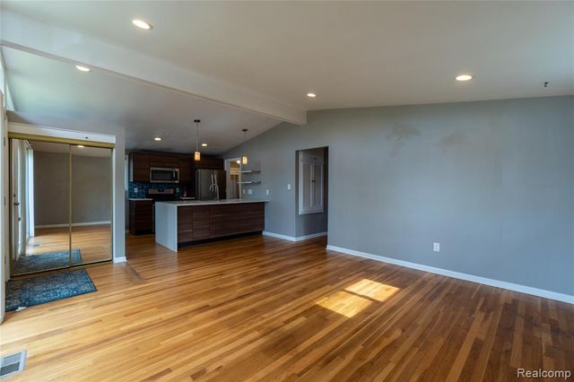 21512 Briarcliff Street, Saint Clair Shores, MI 48082