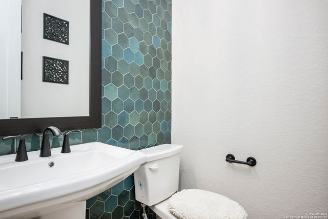 26623 White Eagle, San Antonio, TX 78260