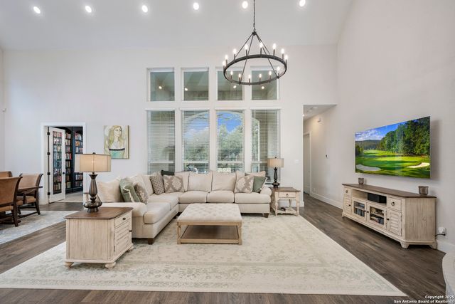 26623 White Eagle, San Antonio, TX 78260