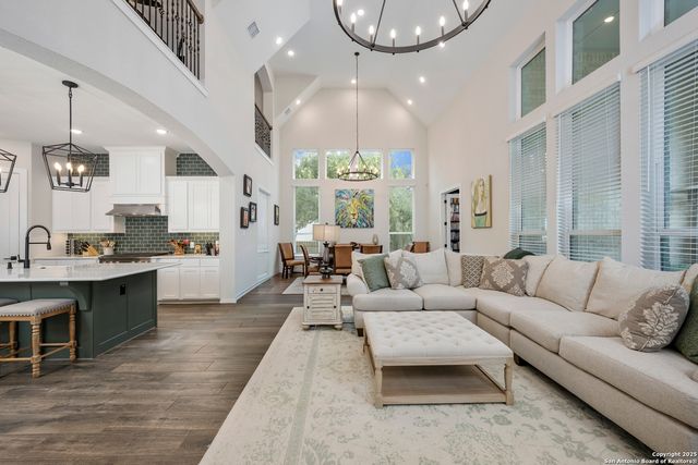 26623 White Eagle, San Antonio, TX 78260