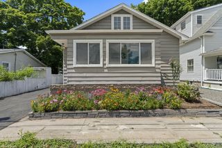9 Willow Street, Milford, CT 06460