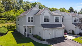 213 Windward Court N, Port Jefferson, NY 11777
