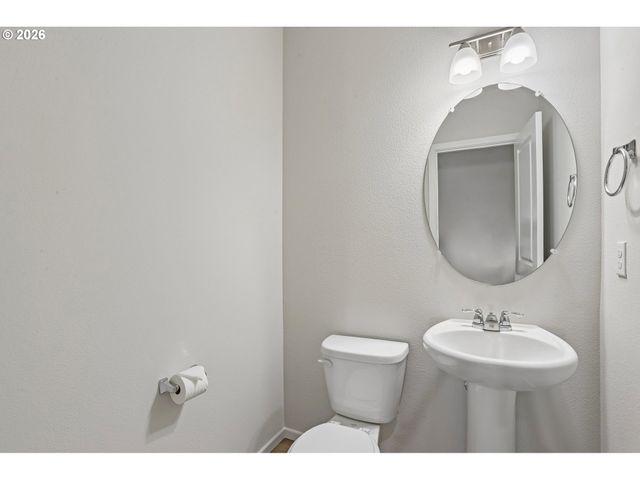 7803 Nw SPIREA St, Portland, OR 97229