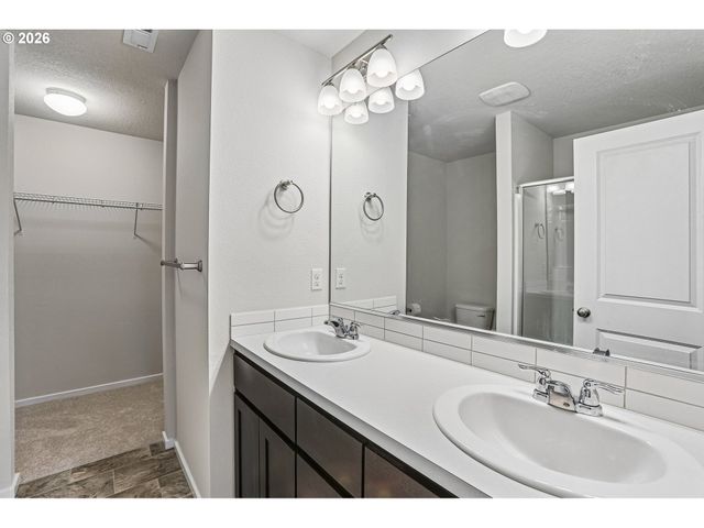 7803 Nw SPIREA St, Portland, OR 97229