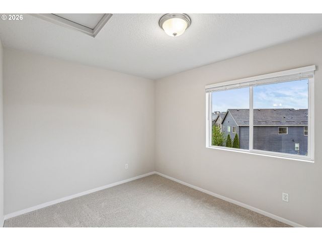 7803 Nw SPIREA St, Portland, OR 97229